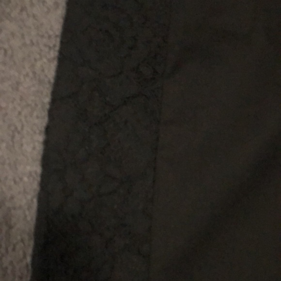 Black skirt with lace sides - Picture 2 of 2